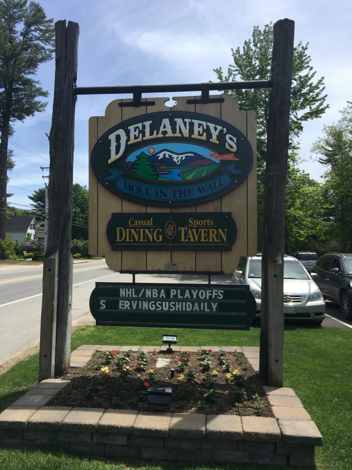 Best Restaurant in North Conway, NH: Delaney's Hole In The Wall! - Food Family and Chaos