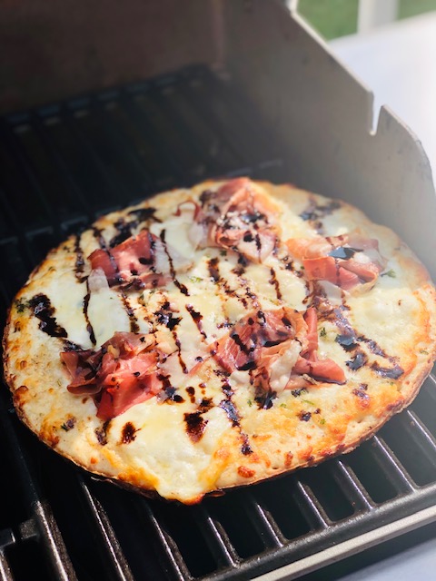 The perfect camping dinner with american flatbread pizza